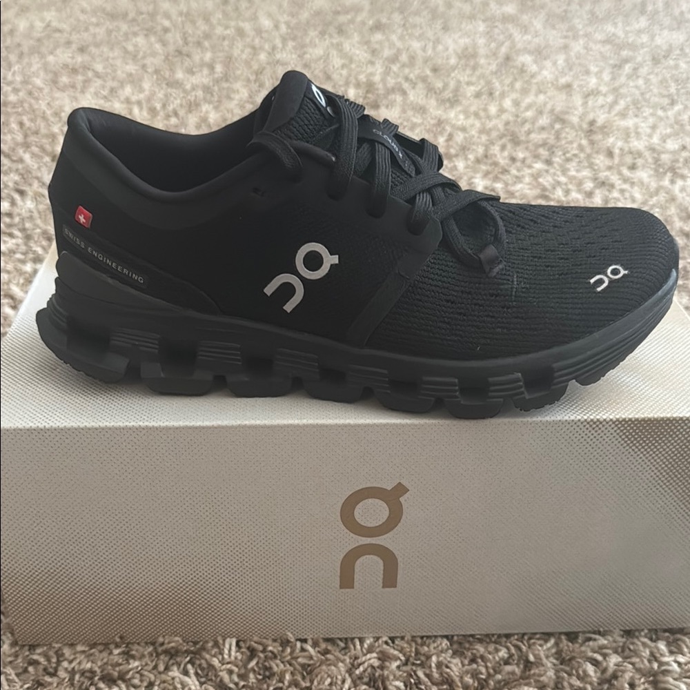 On Running Women's CloudX4 Sneakers